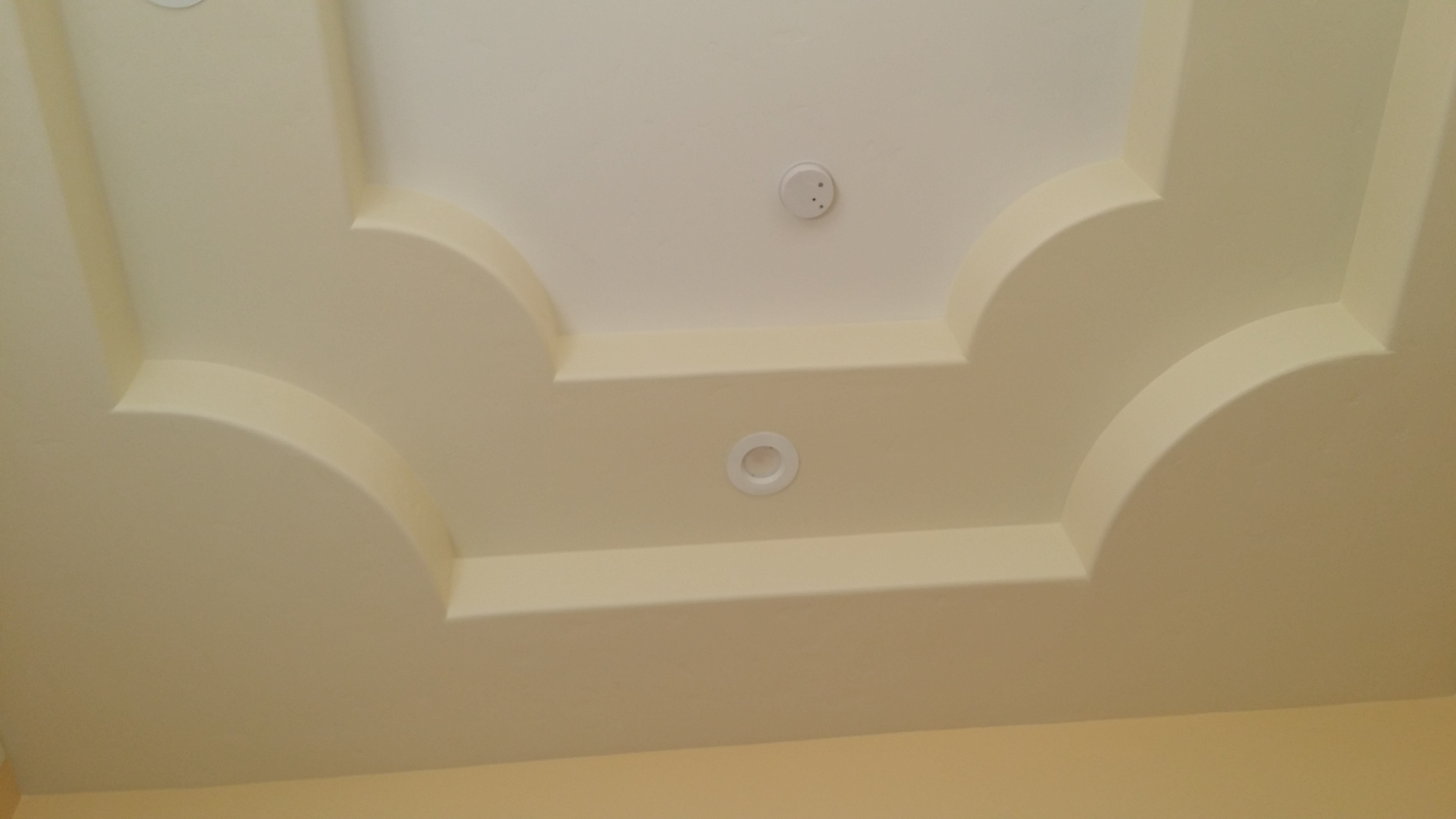 Finished tray ceiling detail